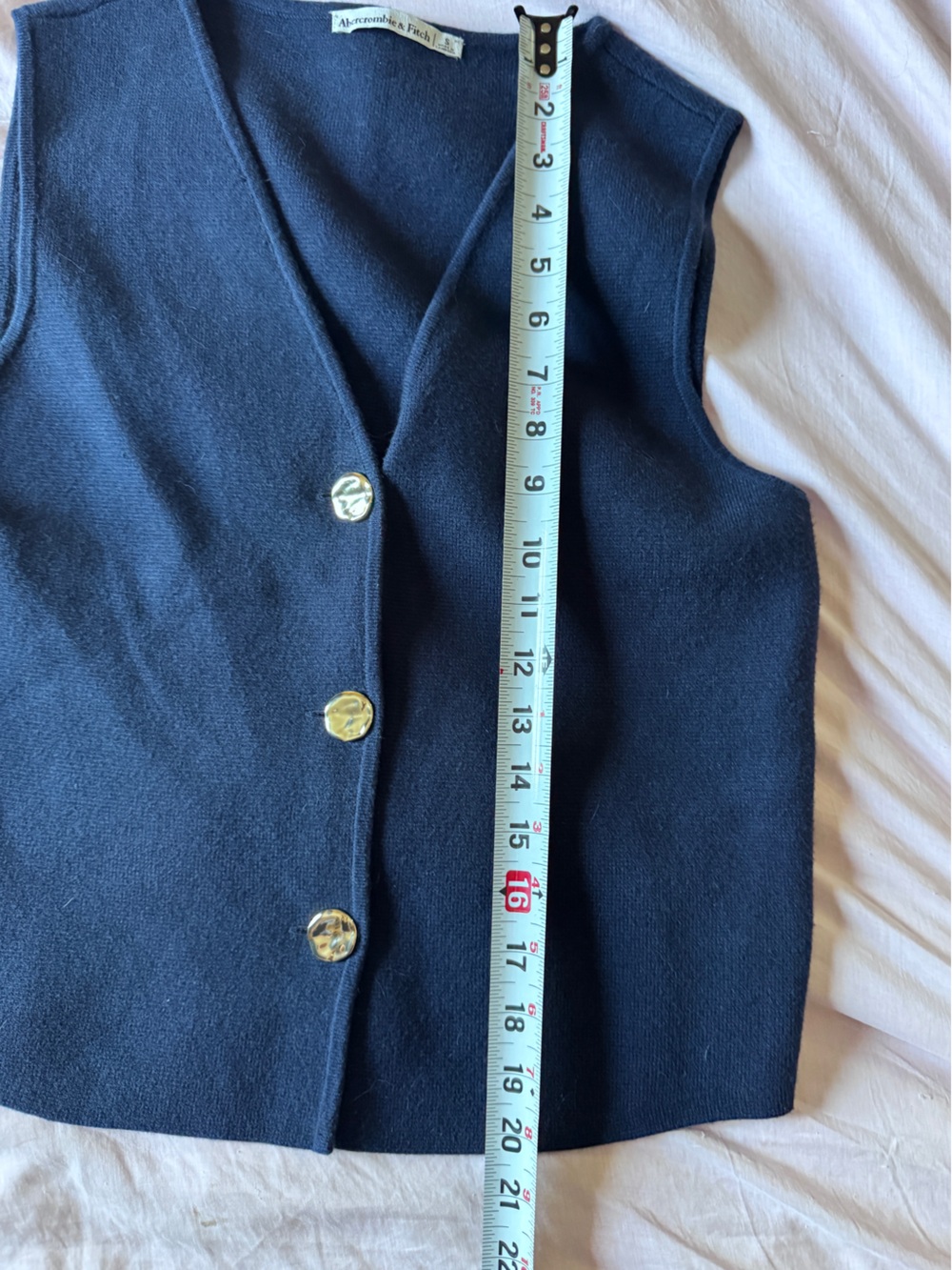 Abercrombie & Fitch LuxeLoft V-Neck Vest - Picture 6 of 6
